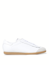 Tênis Maison Margiela Low Featherlight de couro e camurça