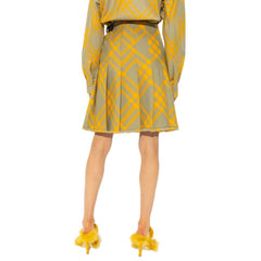 Saia estilo kilt da Burberry