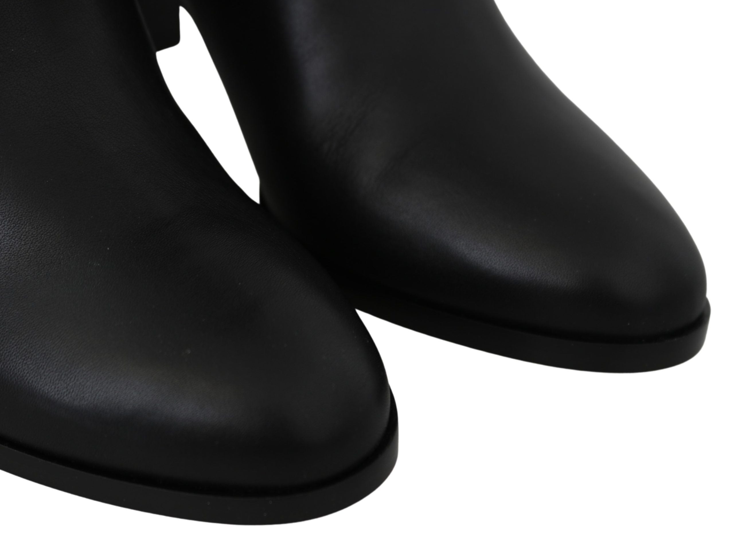 Jimmy Choo Botas de Salto Elegantes em Couro de Bezerro Preto