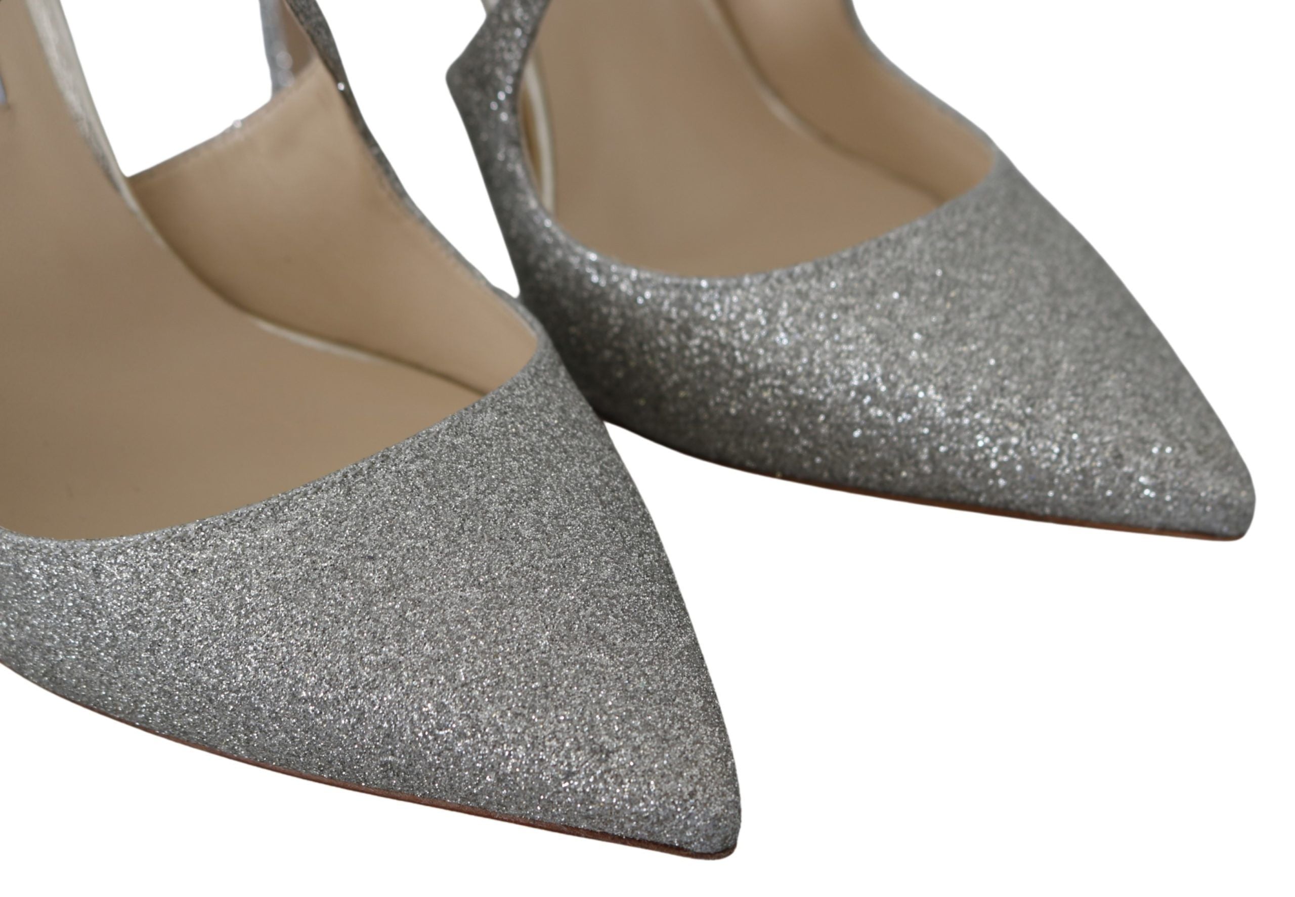 Sapatos Jimmy Choo Platinum Ice Lancer em Couro - Elegância Refinada