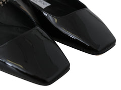 Jimmy Choo Elegante Sapatilha Preta Envernizada com Detalhes em Cristal