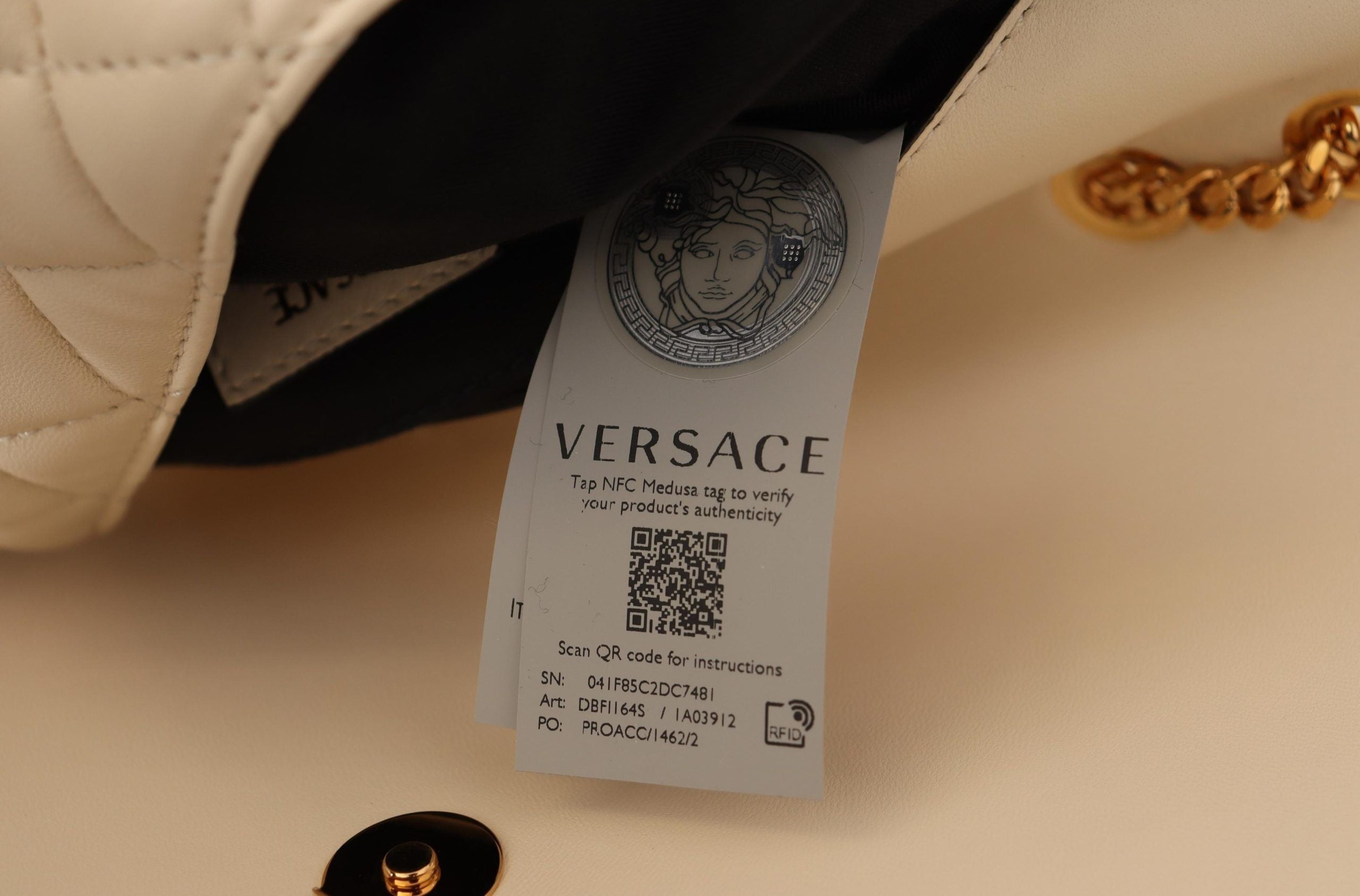 Bolsa de ombro elegante Versace em couro napa branco
