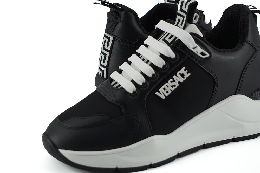 Tênis Versace Elegant Monocromático de Couro