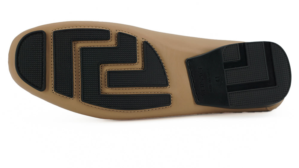 Mocassins Versace Exquisite Medusa em couro dourado