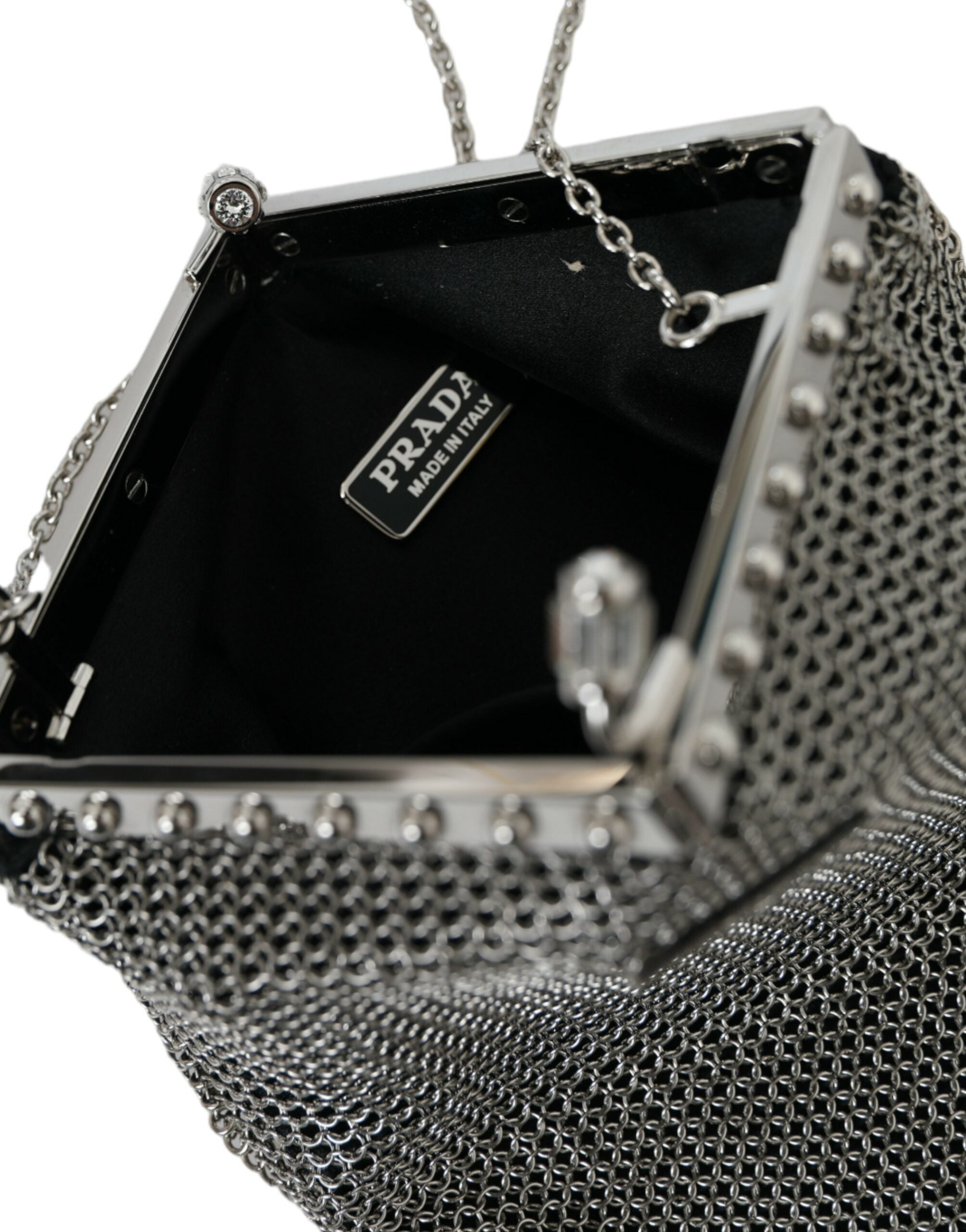 Bolsa de ombro de malha prateada elegante da Prada para noite