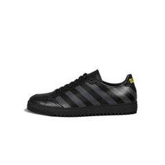 Tênis feminino de couro de bezerro preto Off-White