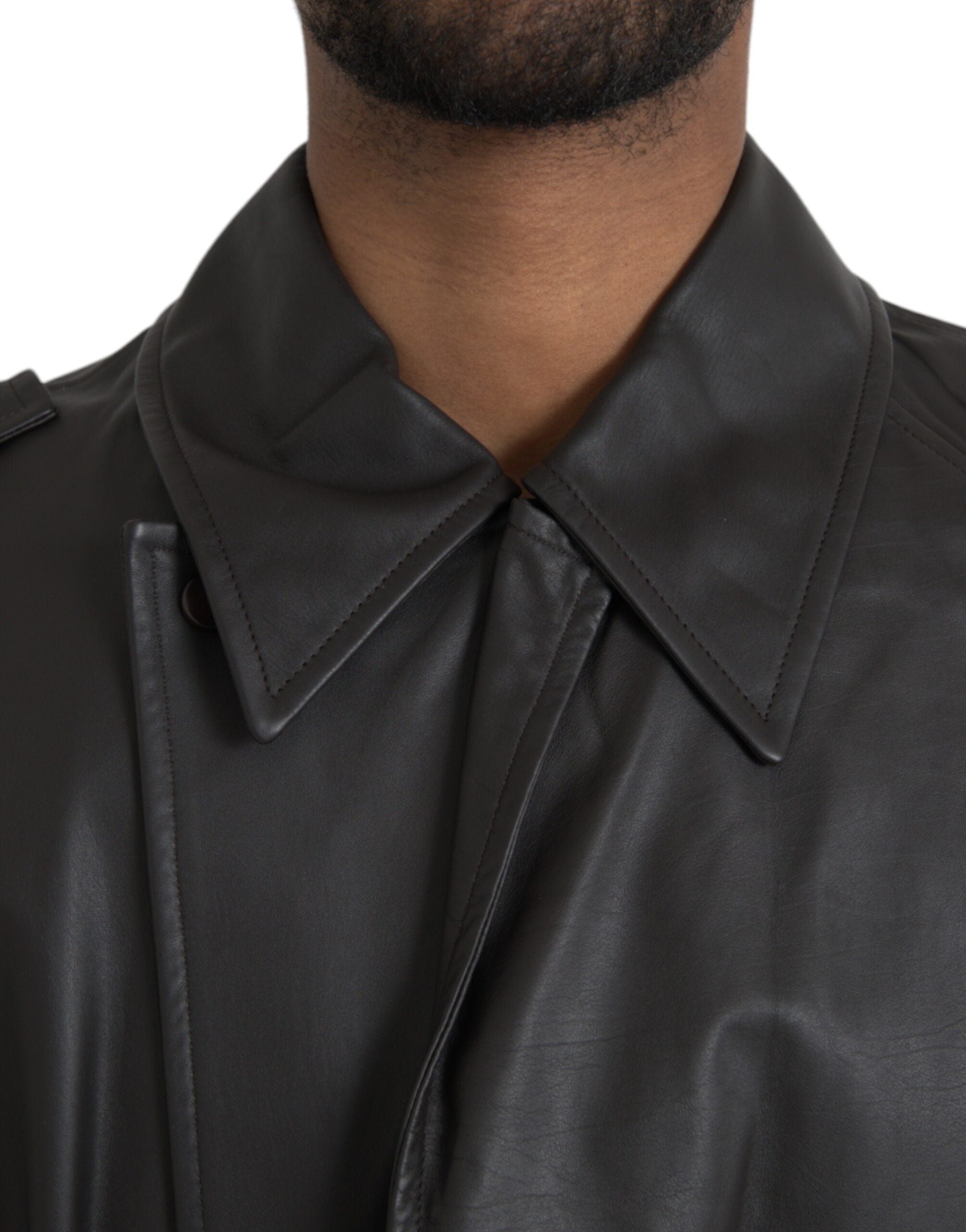 Casaco de couro impermeável preto fosco Bottega Veneta
