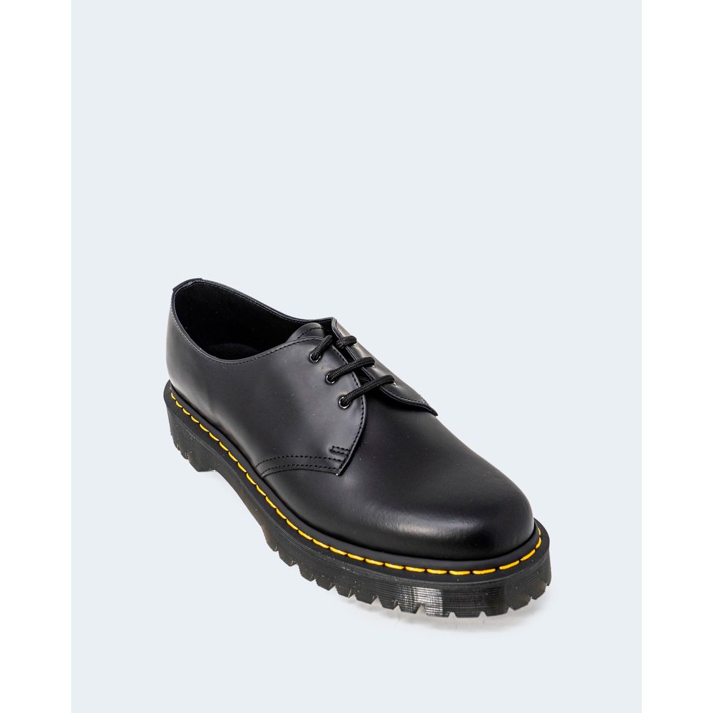 Dr. Martens Oxfords e Derby de couro preto