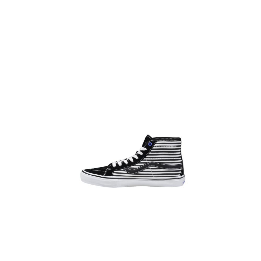 Tênis Vans de couro preto e branco