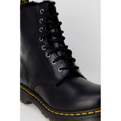 Bota de couro preta Dr. Martens