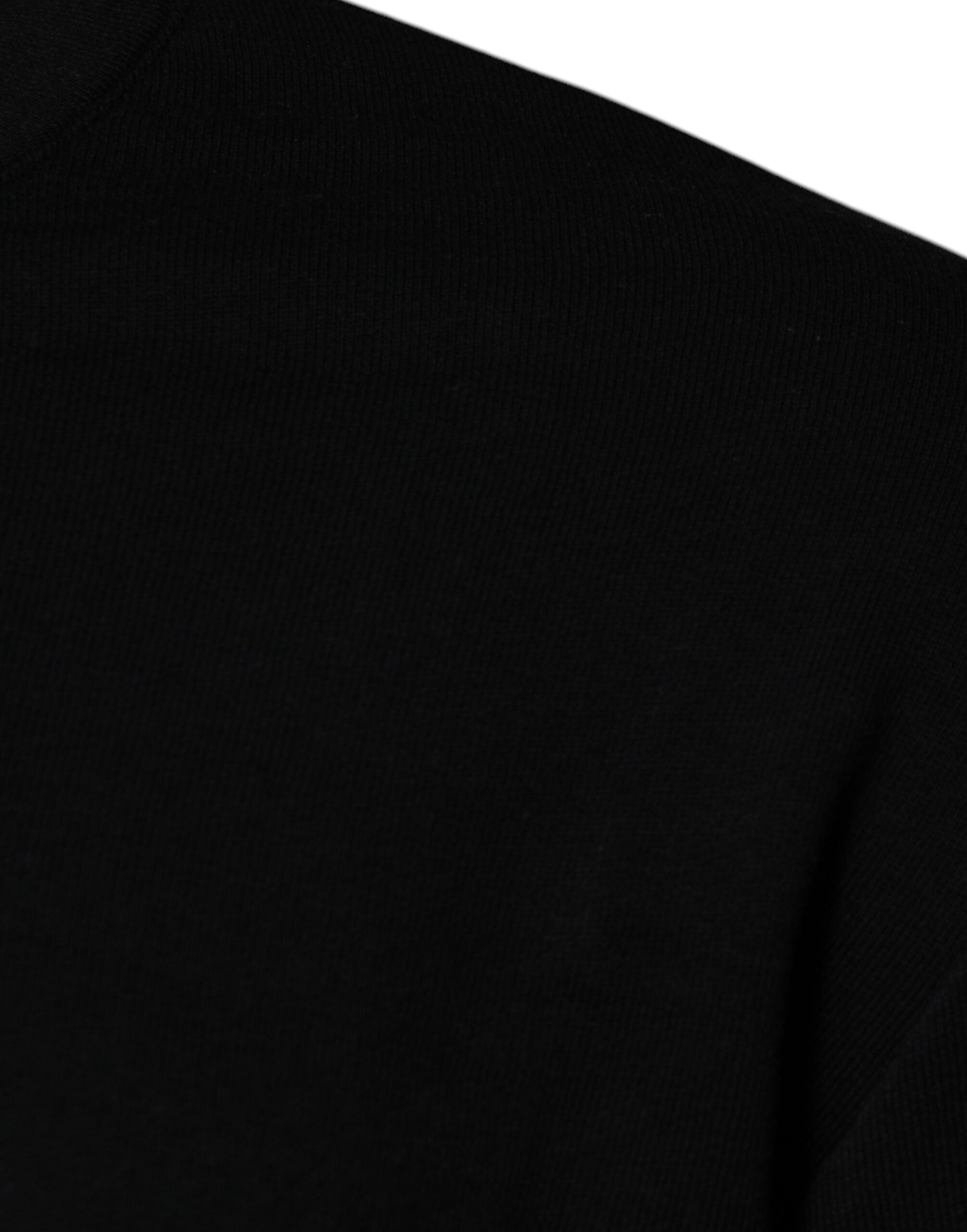 Suéter Versace Preto com Bordado Medusa e Gola Redonda