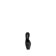 Sapatos Prada de couro de bezerro preto