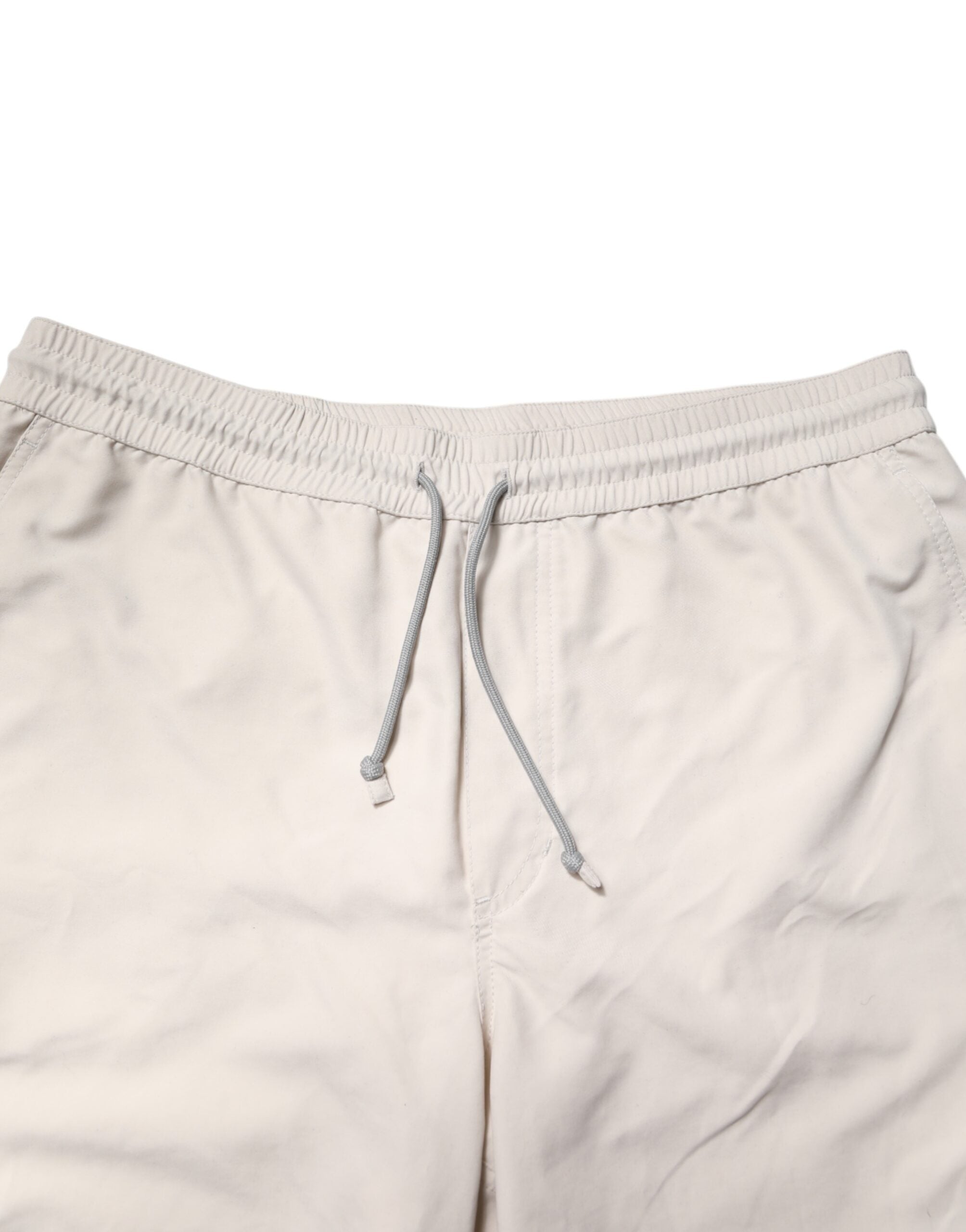 Bermuda masculina com logo off-white Brunello Cucinelli e shorts de moletom