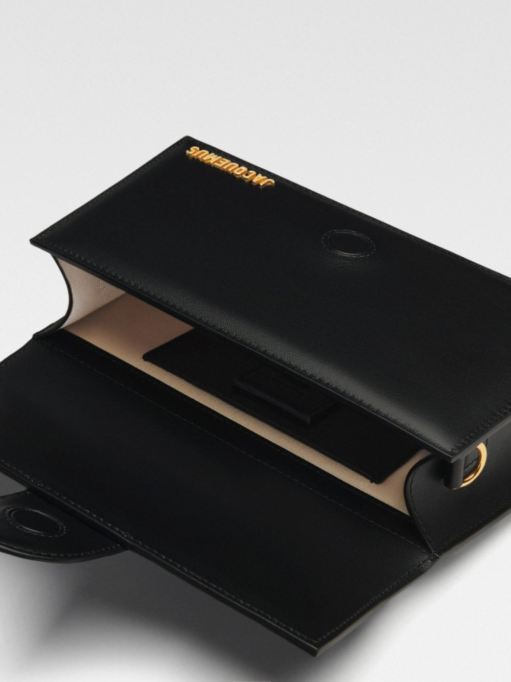 Bolsa Jacquemus Le Grand Bambino Preta