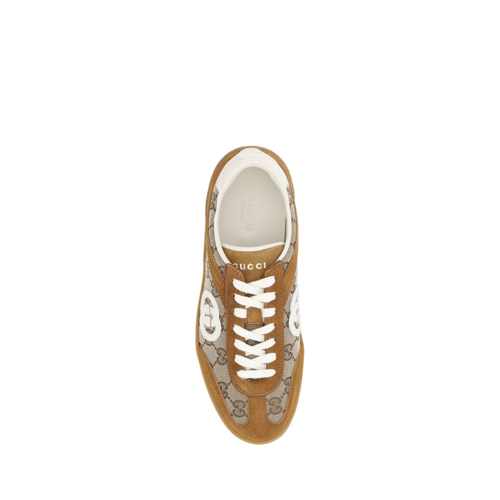 Tênis Gucci com estampa GG
