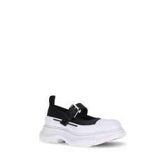 Tênis Alexander McQueen de couro e borracha