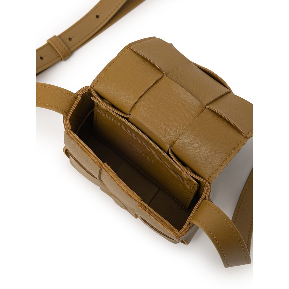 Bolsa de ombro Bottega Veneta em couro marrom