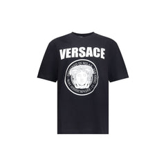 Camiseta Versace com a icônica cabeça de Medusa