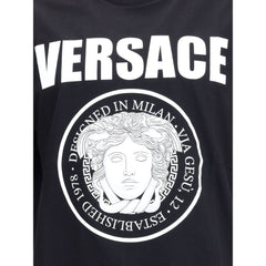 Camiseta Versace com a icônica cabeça de Medusa