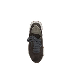 Tênis Brunello Cucinelli com detalhes icônicos