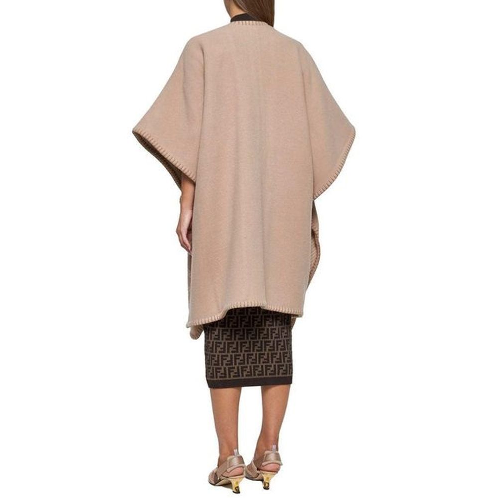 Poncho Fendi de lã e cashmere