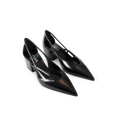 Sapatos Prada de couro escovado com recortes