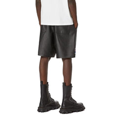 Shorts de couro Valentino